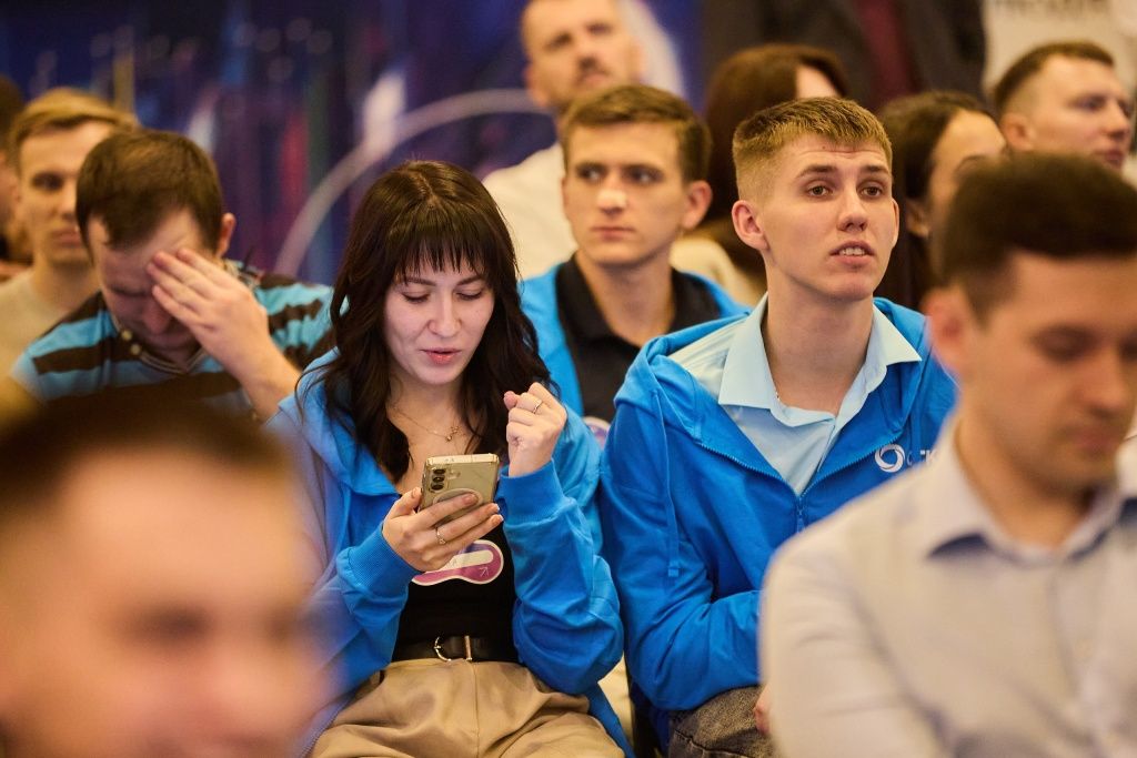 На вопросы участники отвечали онлайн, с помощью специальной программы