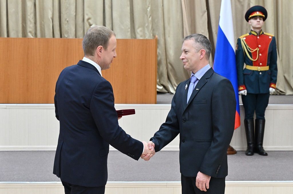 В 2025 году главному инженеру Барнаульской ТЭЦ-2 Вячеславу Зеленину присвоено звание «Заслуженный энергетик РФ» В 2025 году главному инженеру Барнаульской ТЭЦ-2 Вячеславу Зеленину присвоено звание «Заслуженный энергетик РФ»