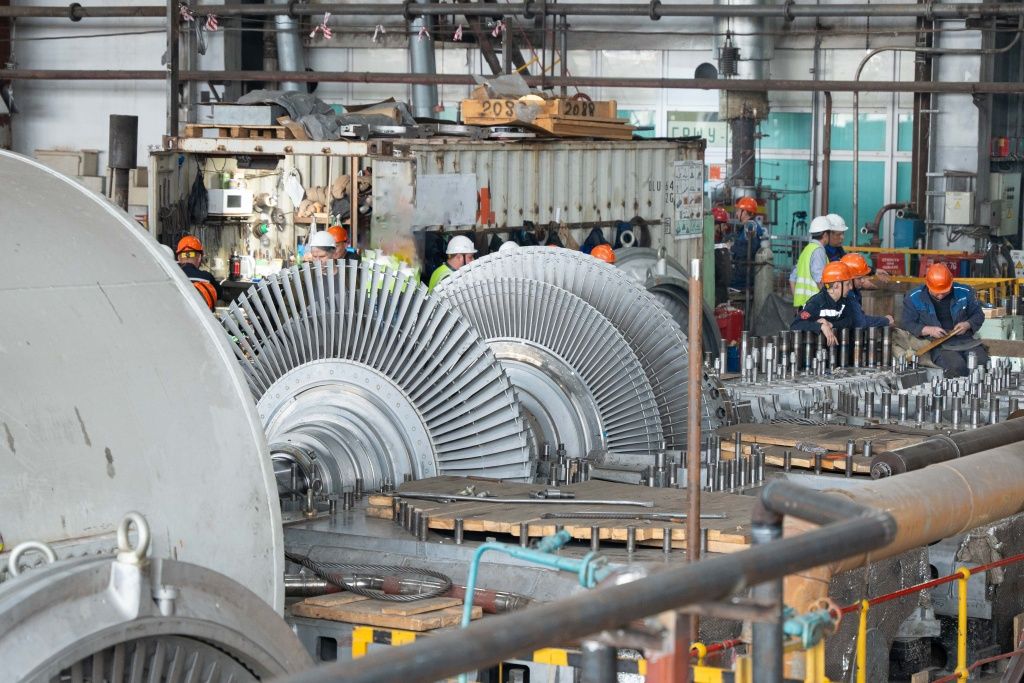 Замена старой 13-й турбины Новосибирской ТЭЦ-3 на новое оборудование &mdash; в комплекте с генератором и трансформатором (октябрь 2025 года)