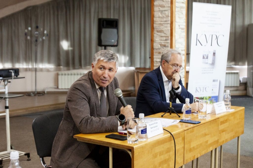 Генеральный директор &laquo;СГК-Алтай&raquo; Игорь Лузанов рассказал об устройстве силосов для хранения золошлаков