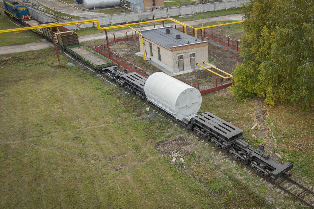 Из Новосибирска в Мыски: как доставляли крупный узел нового генератора