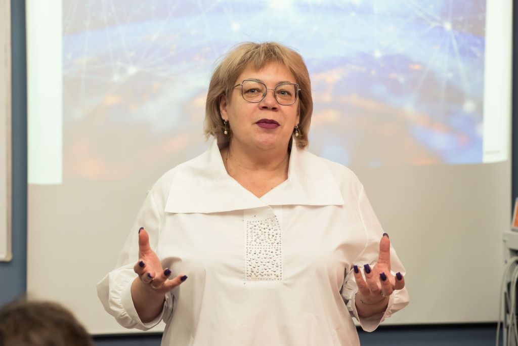 Елена Солонко рассказала студентам Сибирского политехнического техникума о возможностях карьерного роста в энергетике