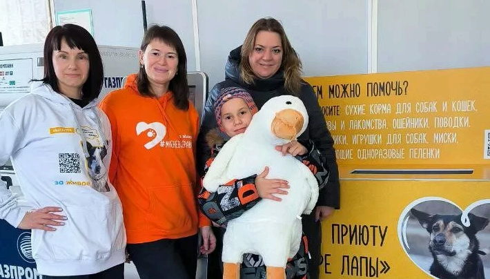 Для сотрудников Сибирской генерирующей компании помогать животным стало доброй традицией!