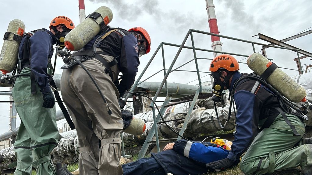 На Бийской ТЭЦ прошли учения по ликвидации последствий разлива нефтепродуктов