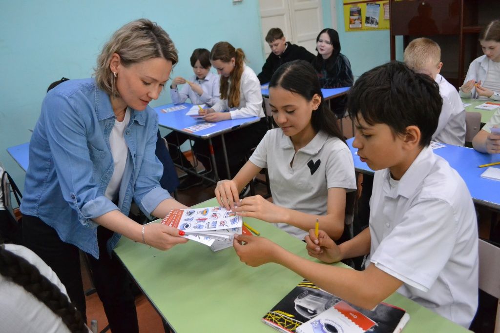 Ребята оценили приготовленные для них тематические подарки