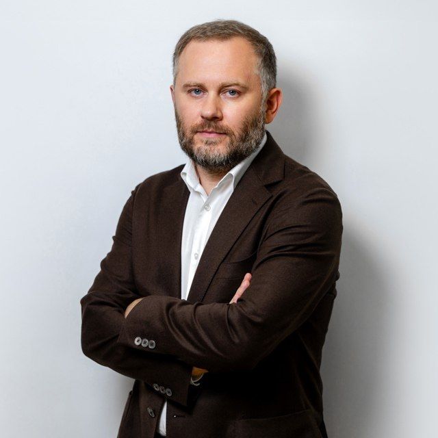 Директор по развитию энергорынков и энерготрейдингу СГК Антон Данилов