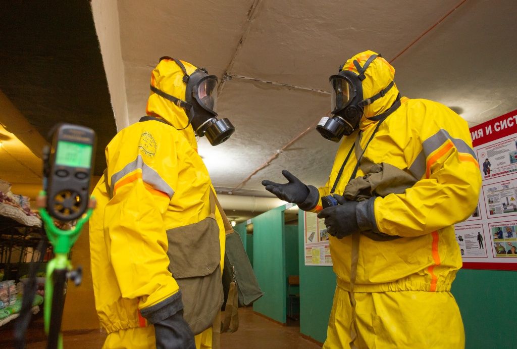 В ходе учебно-методического сбора проведена практическая работа поста радиационного и химического наблюдения по обнаружению отравляющих веществ и радиационного контроля