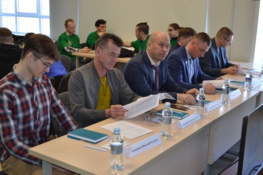 Участников конкурса оценивали представители производственных предприятий