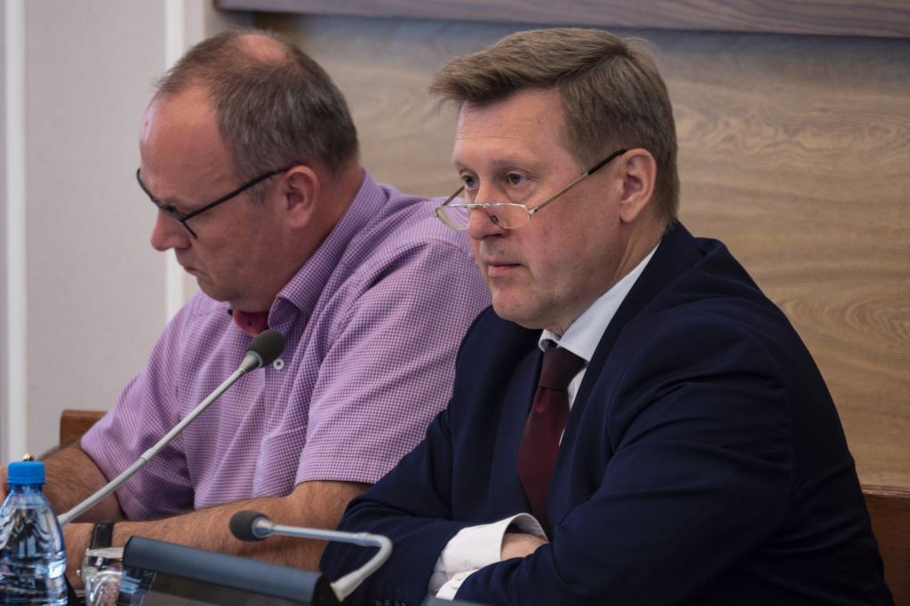 Сошлись на магистралях: на штабе в мэрии Новосибирска одобрили планы ремонтов СГК