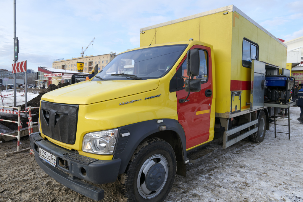 Скорая помощь для теплосетей: в Красноярске пополнился автопарк спецтехники СГК