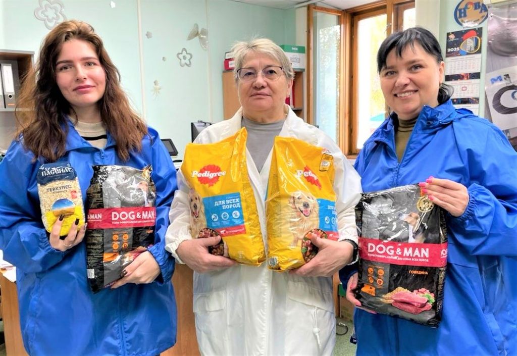 Энергетики Ново-Кемеровской ТЭЦ также откликнулись на акцию. Отдел по работе с персоналом принял участие в акции в полном составе