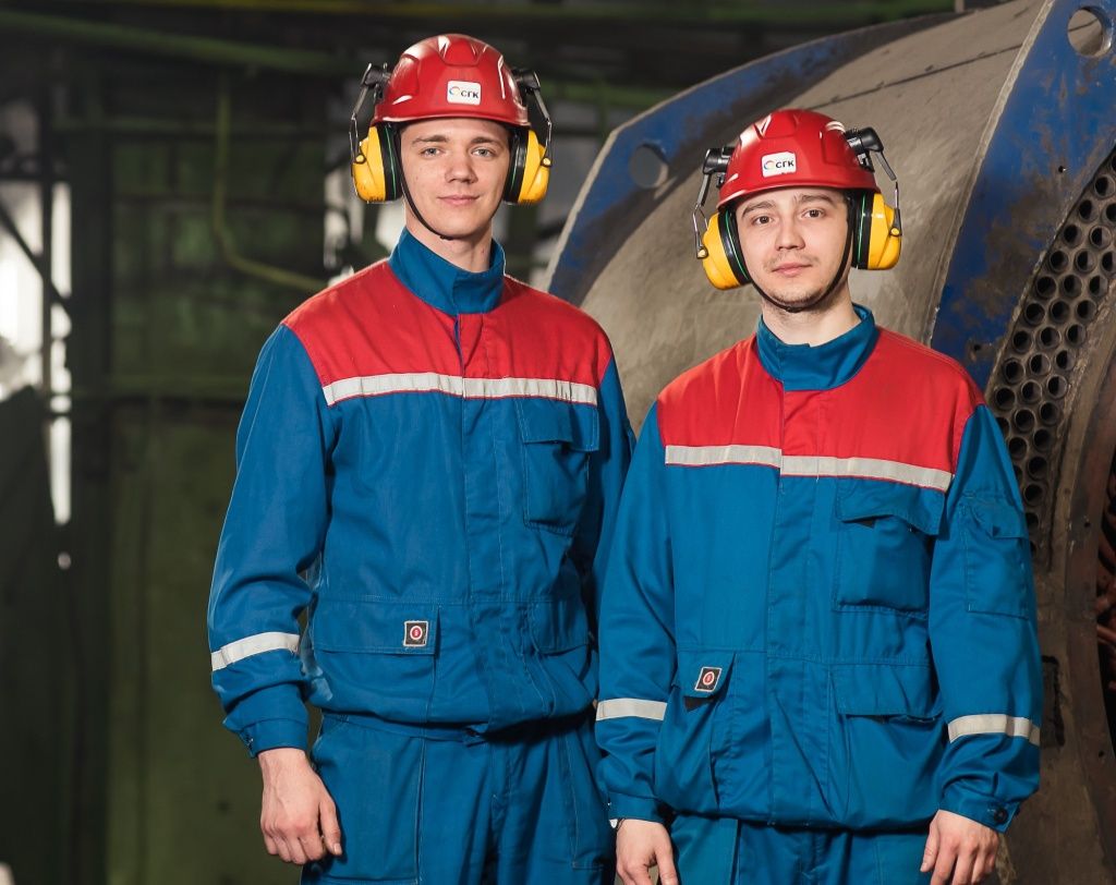 Вместе с мастером участка Ильей Жестковым. Коллектив цеха &mdash; дружный и поддерживающий