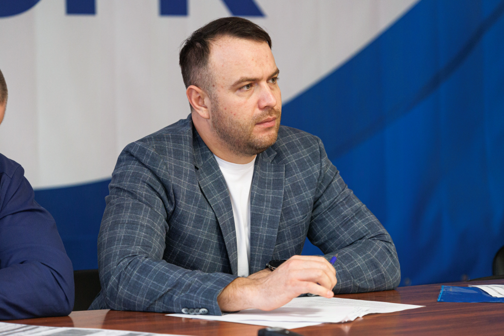 Заместитель директора теплосбытового подразделения СГК в Красноярске Виталий Вандакуров ответил на часто задаваемые вопросы управдомов