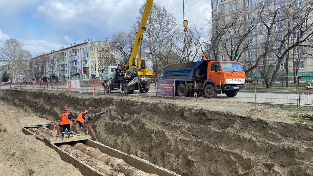 На полпути не останавливаемся. Почему СГК в Бийске второй год ремонтирует теплосеть по улице Чайковского