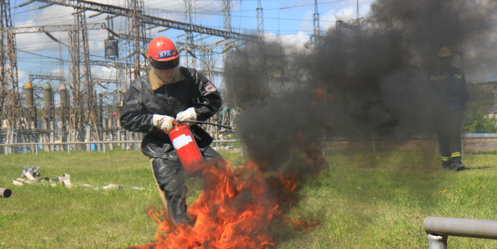 Назаровская ГРЭС стала полигоном для отработки навыков противопожарного мастерства
