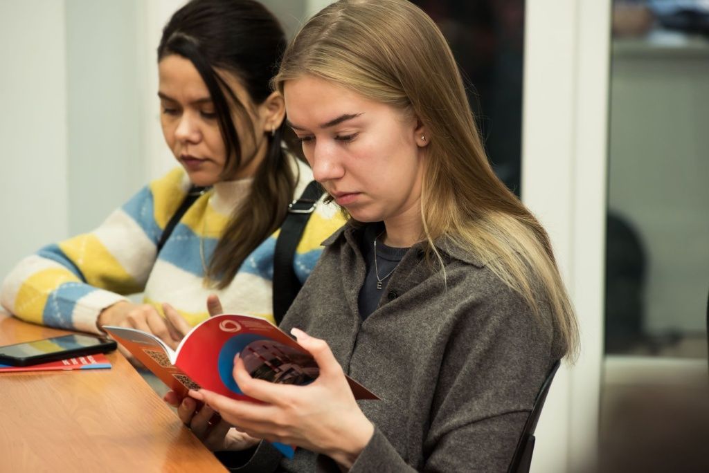 Раздаточный материал студенты унесли с собой после встречи. Пригодится обязательно