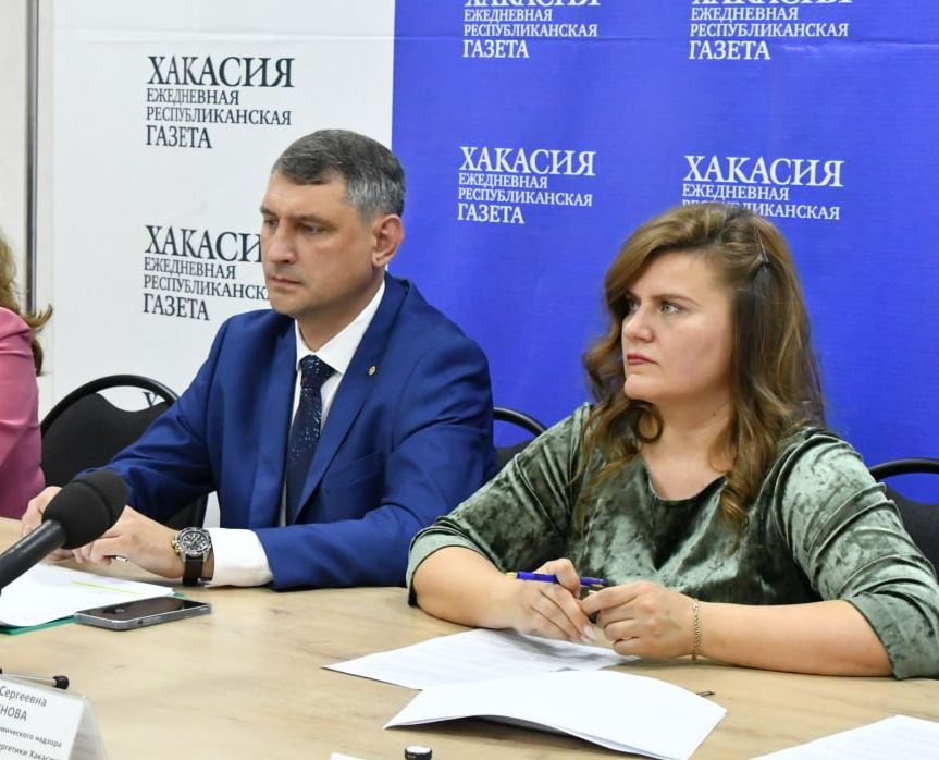 Татьяна Хусаинова: Новый порядок расчетов предусматривает единый подход для всех потребителей тепла. Фото: С.Побеляев, газета «Хакасия» Татьяна Хусаинова: Новый порядок расчетов предусматривает единый подход для всех потребителей тепла. Фото: С.Побеляев, газета «Хакасия»