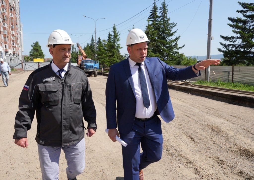 С ходом работ ознакомился первый заместитель главы г. Красноярска Александр Мацак