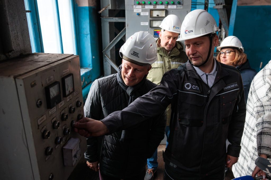 Генеральный директор Енисейской ТГК Олег Бубновский остановил работу котельной Генеральный директор Енисейской ТГК Олег Бубновский остановил работу котельной