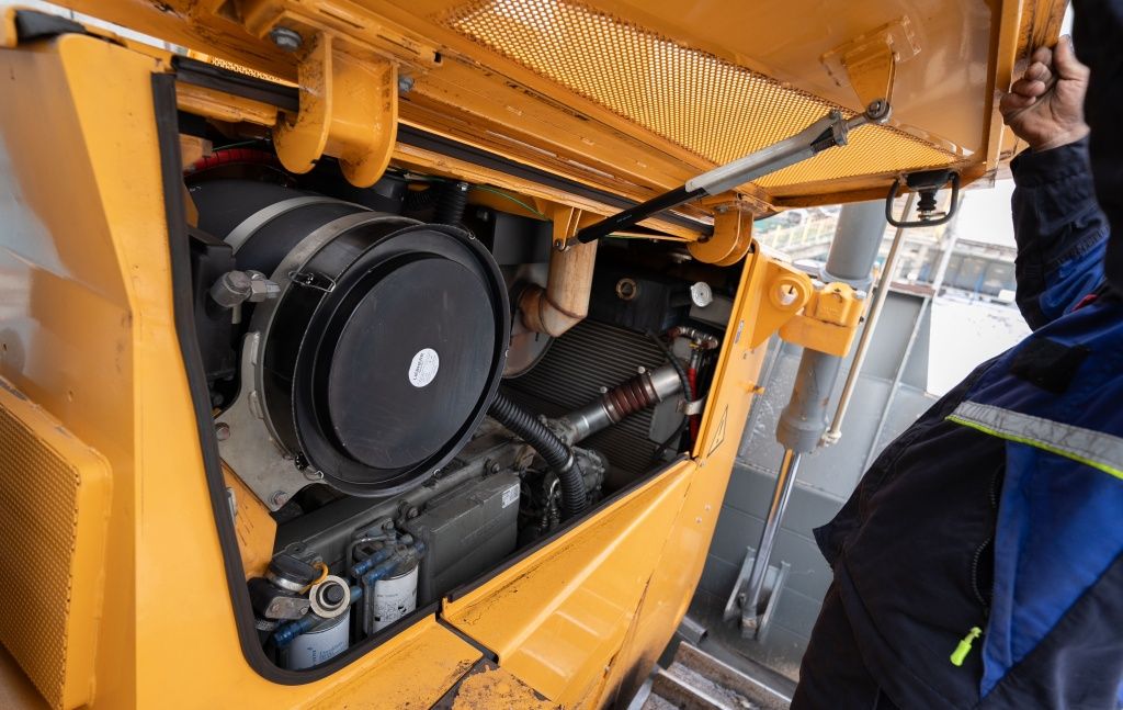 Система устанавливается в подкапотном пространстве для защиты узлов и агрегатов техники от пожара 