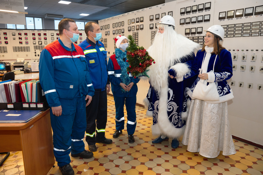 VIP-экскурсия, или Как Дед Мороз по Кемеровской ГРЭС ходил 