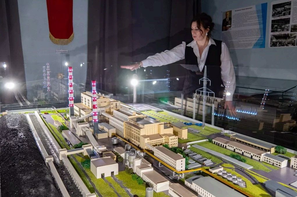 Управляющая музеем Новосибирской ТЭЦ-2 Юлия Стукова 