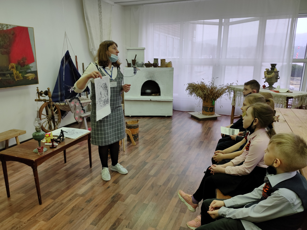 На Красноярской ГРЭС-2 школьникам объясняют, как производят электроэнергию и как ее надо экономить