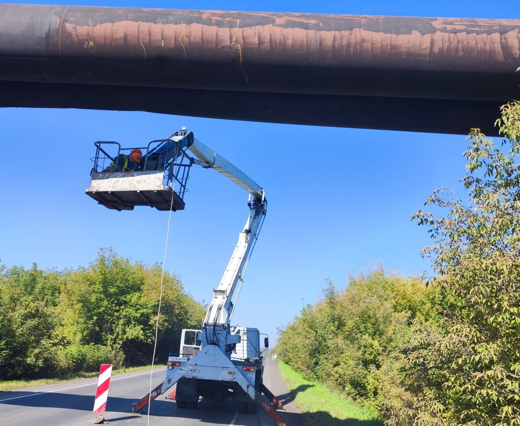 При таком повреждении сварку придется проводить на высоте 