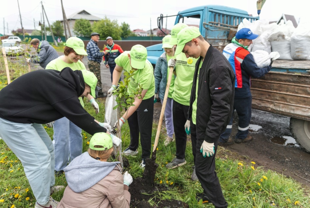 Старшеклассники из проекта &laquo;Профкоманды&raquo; Фонда Мельниченко с большим энтузиазмом поддержали Экомарафон