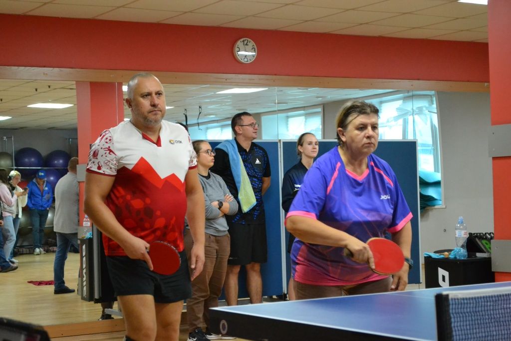 Бийские предприятия СГК в соревнованиях по настольному теннису представили Роман Топченко и Инна Морозова