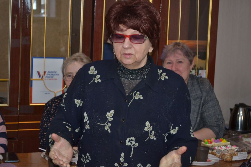 Любовь Владимировна Зверева рассказала о своей трудовой биографии и вспомнила об отце-фронтовике