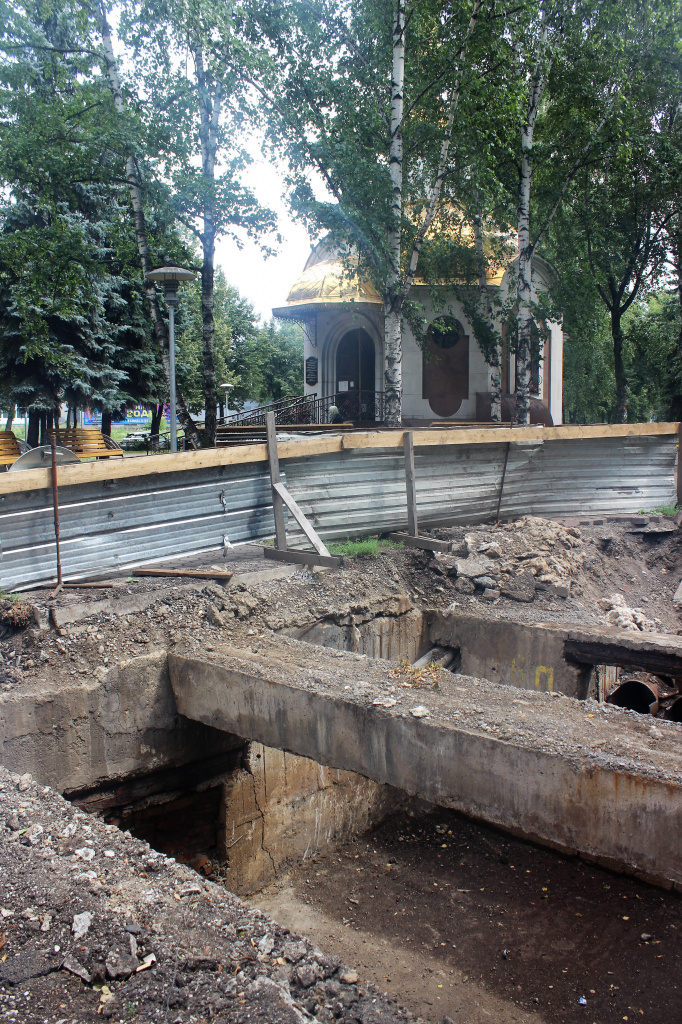 Большой ремонт в Новокузнецке. СГК обновляет теплотрассу на Бульваре Героев