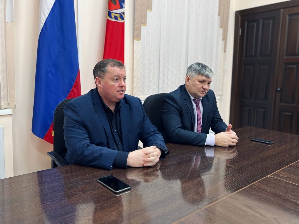 Министр промышленности и энергетики Алтайского края Вячеслав Химочка поблагодарил СГК и всех, кто принимал участие в устранении повреждения, за оперативную и профессиональную работу 