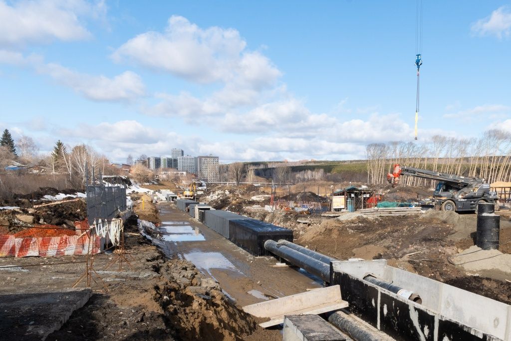 Прокладываются трубы в ППУ-изоляции с системой дистанционного контроля, что продлит срок их работы и сведет к минимуму риски аварий Прокладываются трубы в ППУ-изоляции с системой дистанционного контроля, что продлит срок их работы и сведет к минимуму риски аварий