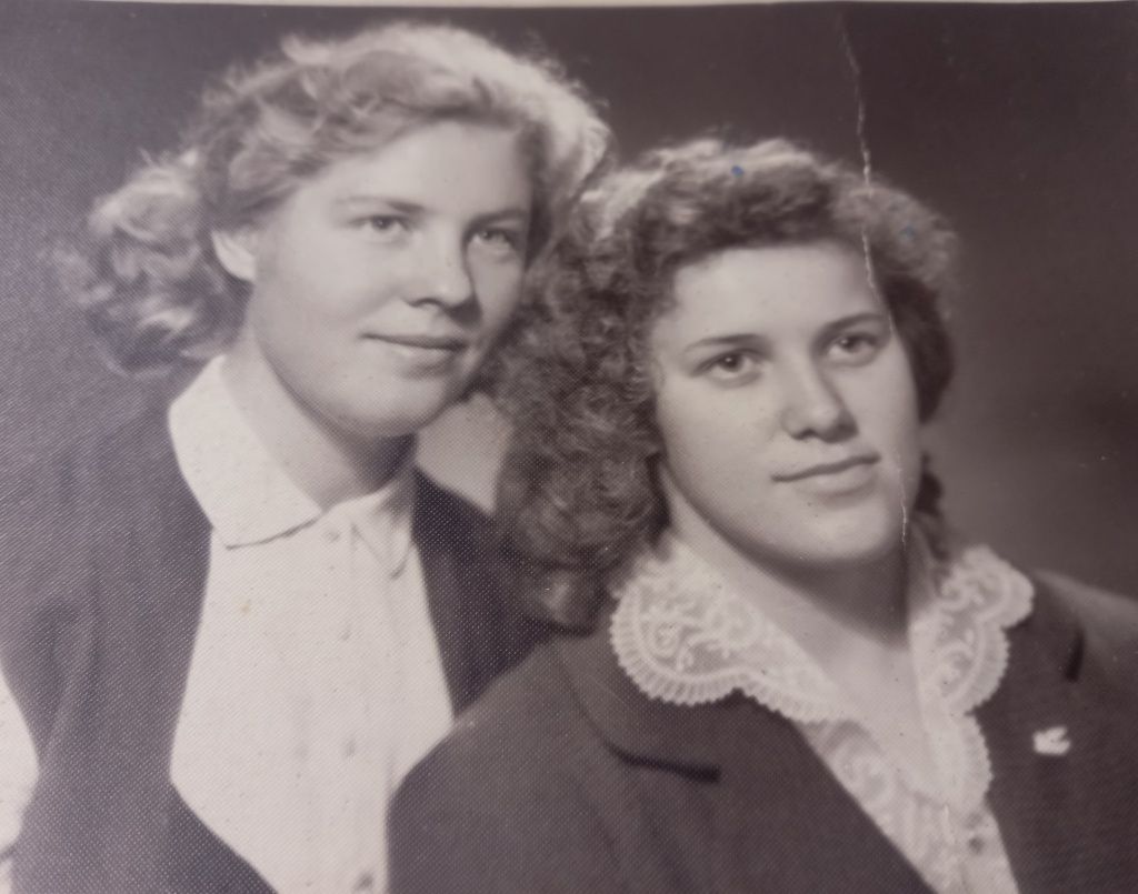 Альбина Драганик со студенческой подругой Ольгой Белей