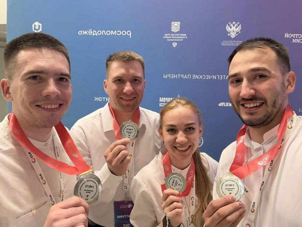 С заслуженными наградами 