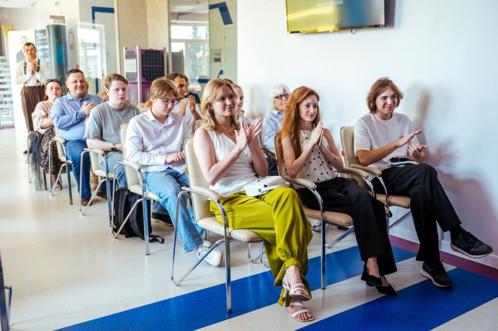 Выпускной в теплой компании 