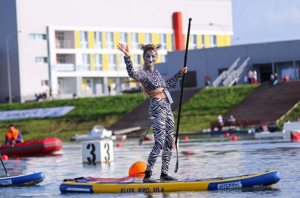 Одно из увлечений Татьяны Шириной &mdash; участие в костюмированных заплывах &laquo;SUPряжение&raquo;