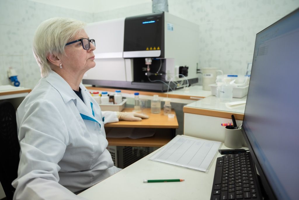 По словам ведущего инженера группы по производственному контролю АО &laquo;СибИАЦ&raquo; Елены Лужбиной, за одно определение можно получить результаты практически по всей таблице Менделеева. Результаты готовы в виде таблицы за 2 минуты