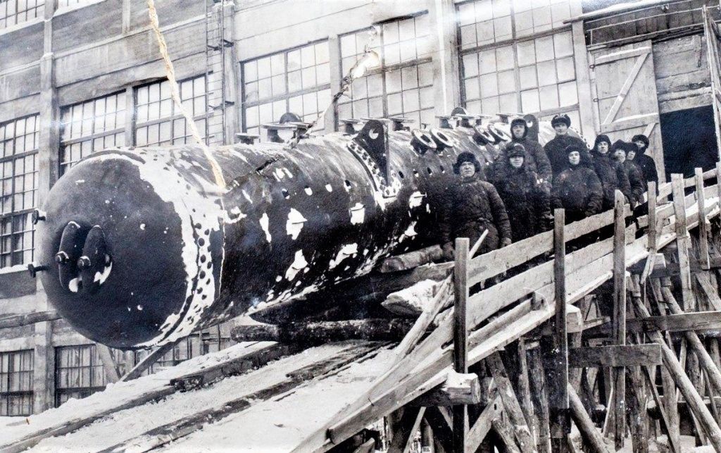 Годы идут, но в энергетике по-прежнему главное &mdash; люди. И надежное оборудование. Фото из истории Кемеровской ГРЭС 