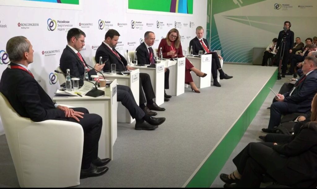 Сергей Твердохлеб выступал в ходе сессии &laquo;Уравнение для ТЭК: как совместить эффективность и экологию&raquo; 