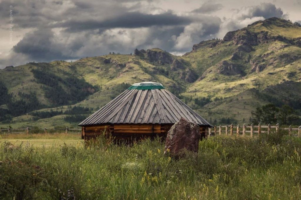 Хакасская юрта. Фото Андрея Зайченко.