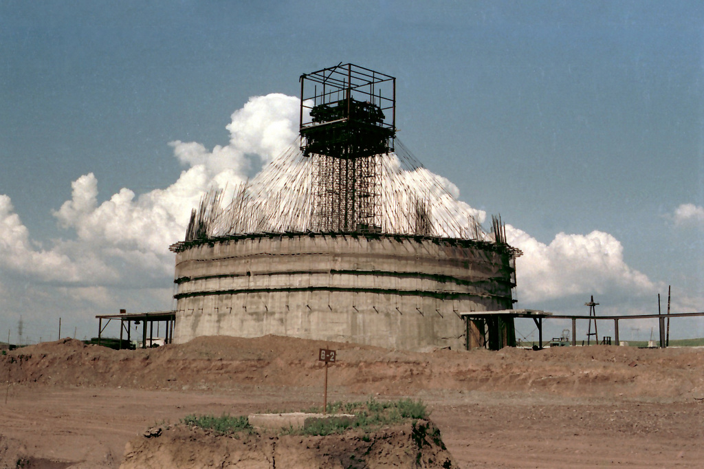 1982 год, Березовская ГРЭС. Начало строительства дымовой трубы высотой 370 метров