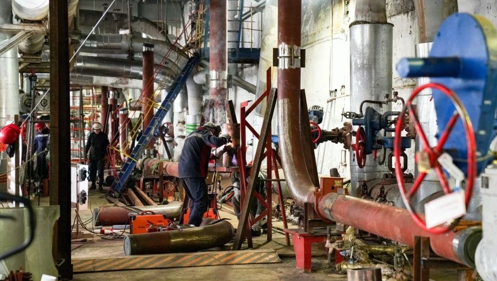 Работы по замене паропровода планируют завершить в июне