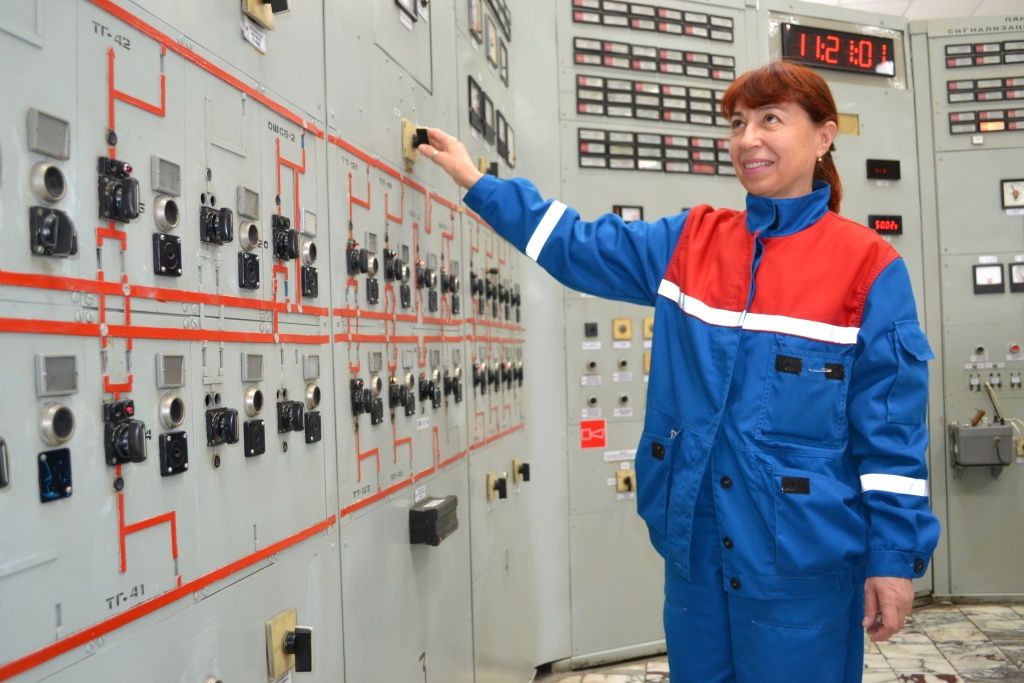 В год 45-летия Барнаульской ТЭЦ-3 Ирина Прошина пожелала станции ещё большего развития