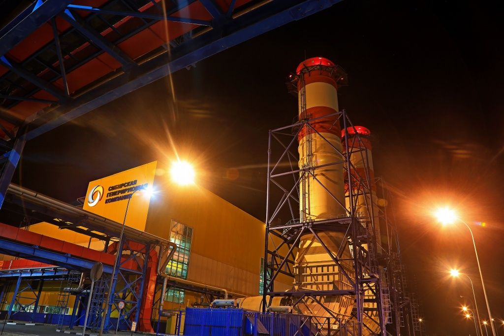 Два энергоблока ГТЭС &laquo;Новокузнецкая&raquo; при полной нагрузке почти в 300 мегаватт могли бы при необходимости обеспечить электроэнергией полумиллионный город: такой, как Новокузнецк, вместе со всеми его промышленными предприятиями