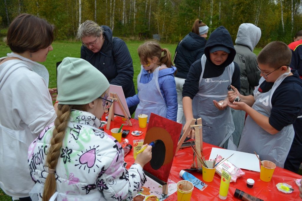 Отдельная программа была подготовлена для юных участников праздника