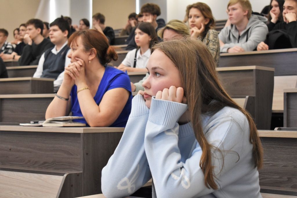 Воспитанники Центра талантов Фонда Мельниченко &laquo;Бийск&raquo; (филиал ЦДНИТТ &laquo;Наследники Ползунова&raquo; на базе БТИ АлтГТУ)