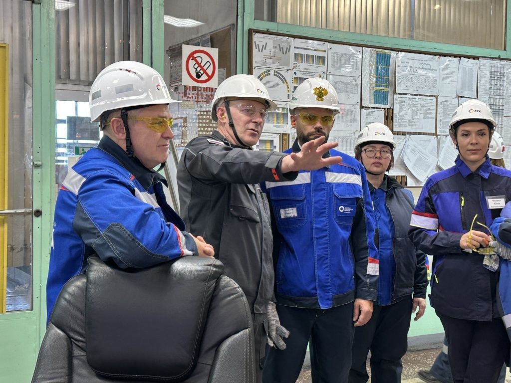 На щите управления Рефтинской ГРЭС 