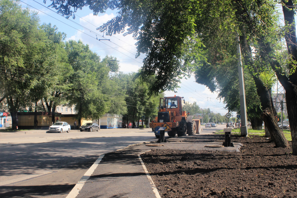 Теплотрассу на Октябрьском проспекте в Новокузнецке заменили досрочно, не создавая помех ни пешеходам, ни водителям